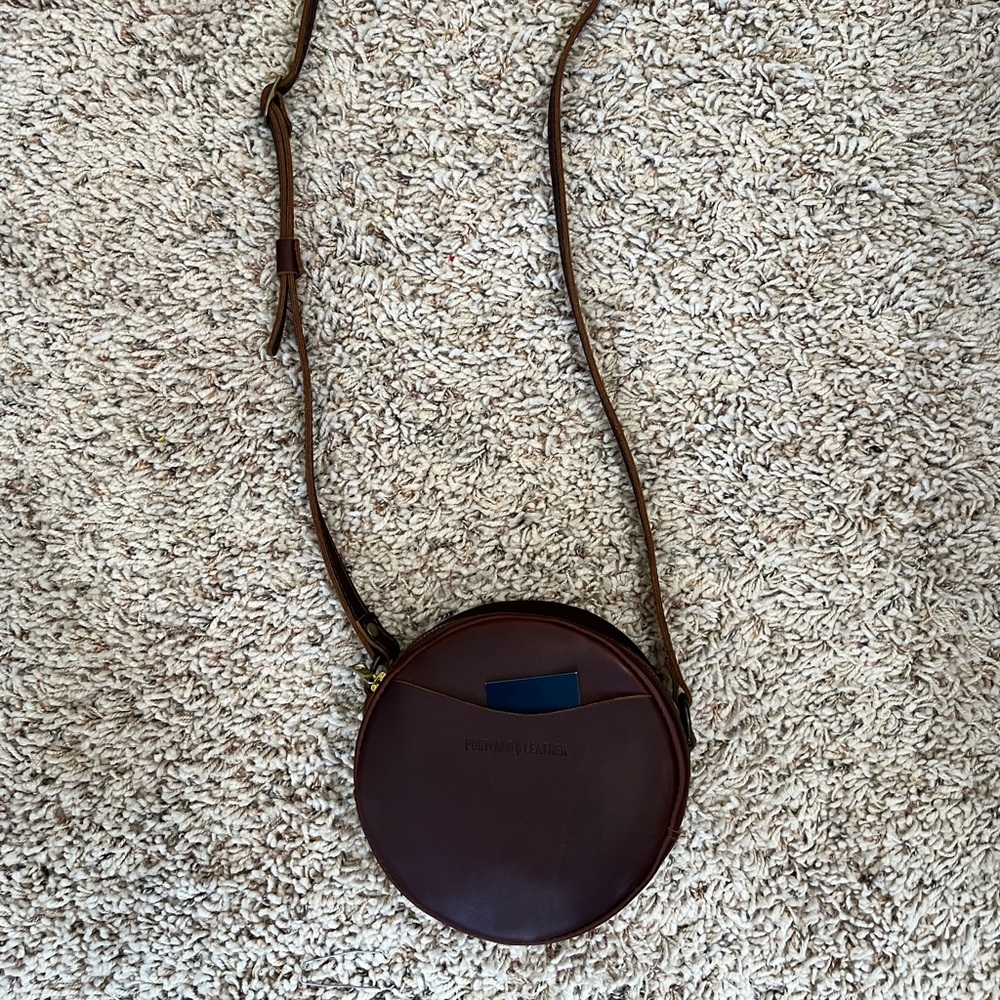 Portland Leather Goods Small Circle Bag Cognac New